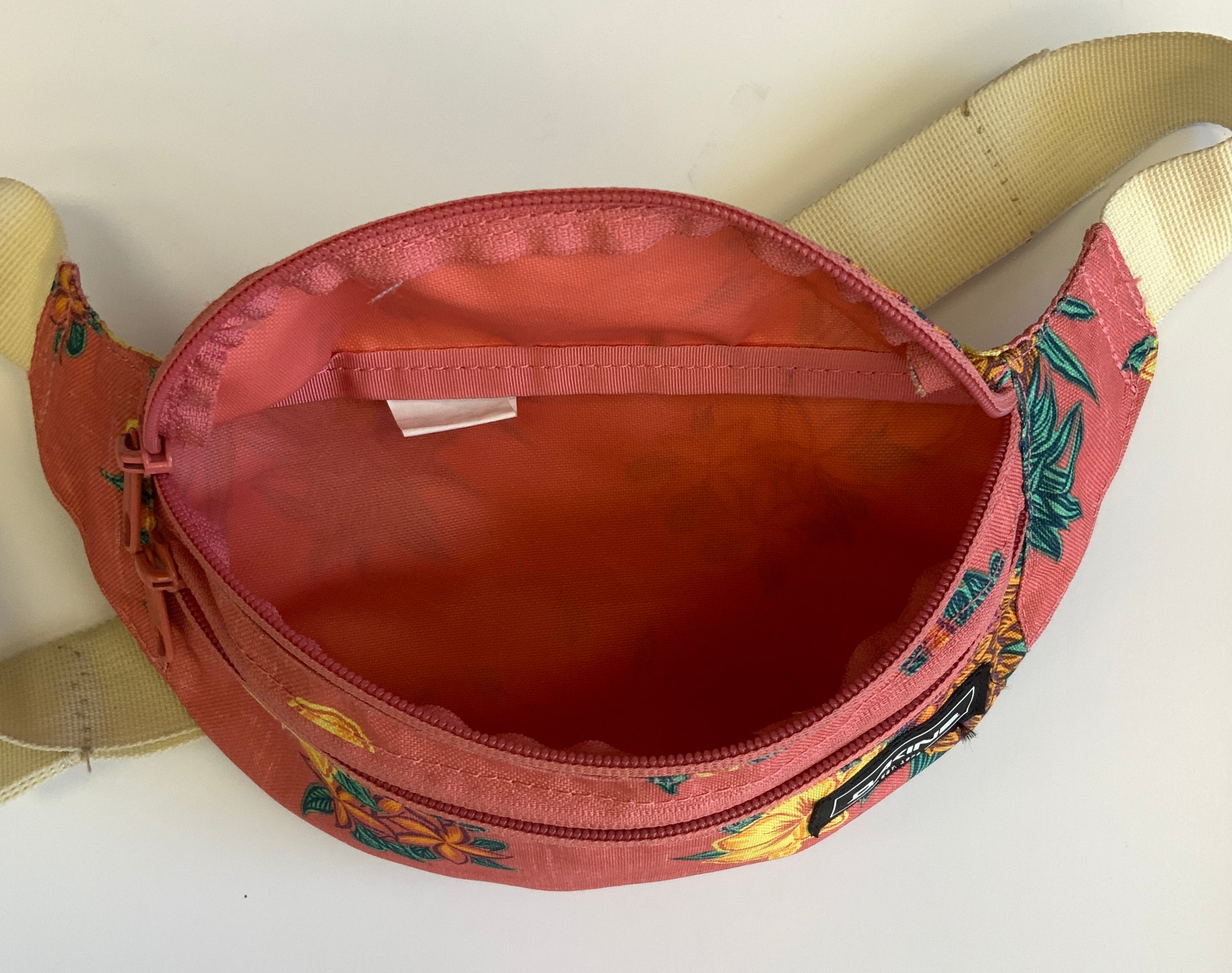 Belt Bag By Clothes Mentor  Size: Small