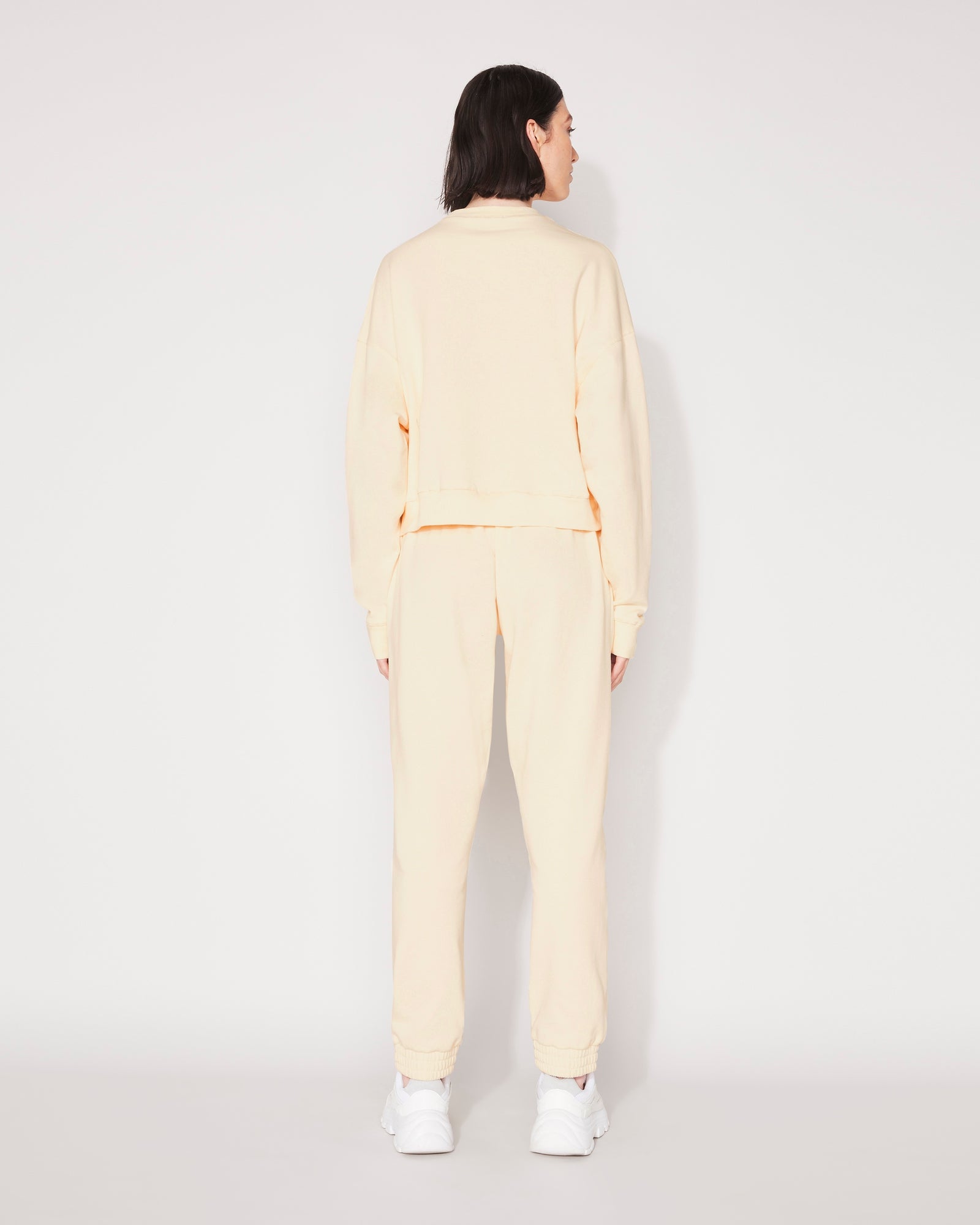 ESSENTIAL CROP SWEATSHIRT - BUTTER CREAM