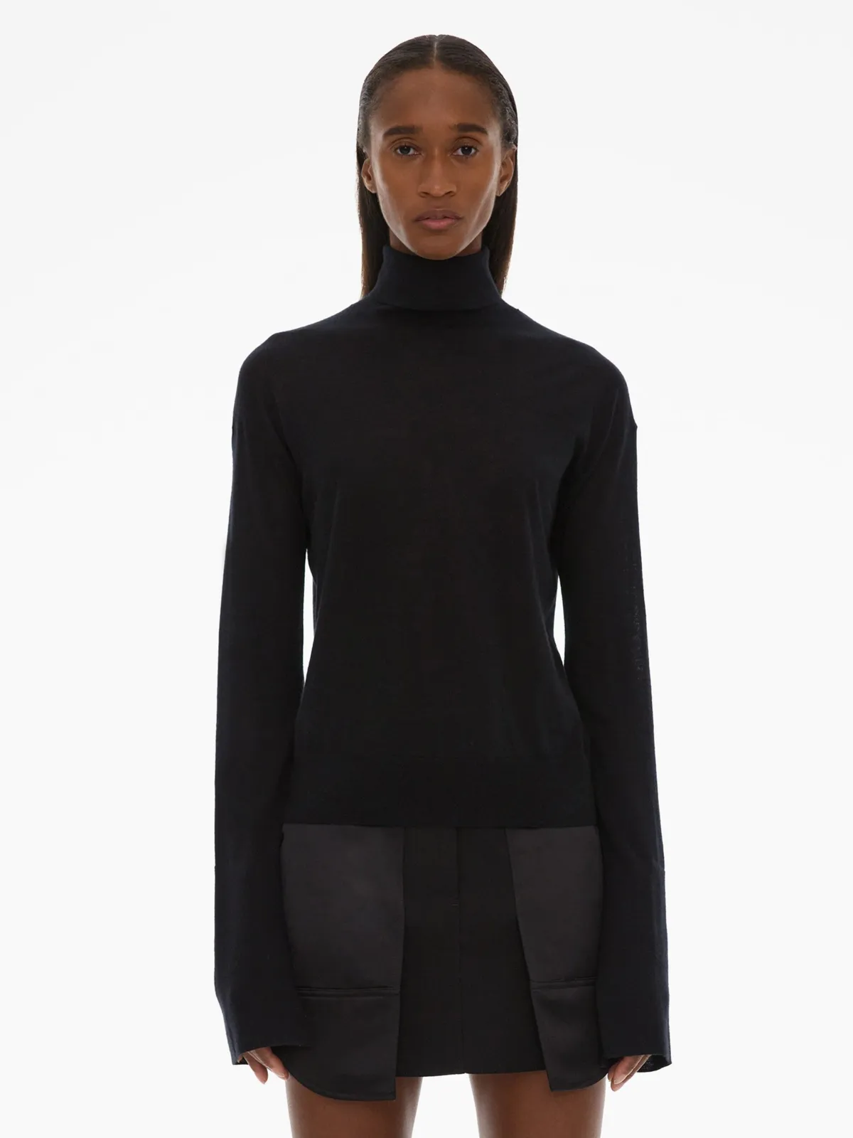 Fine Gauge Turtleneck - black