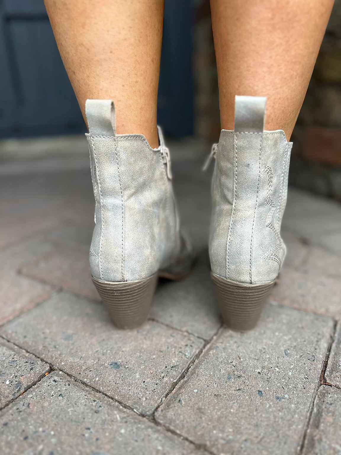 Gold shimmer Embroidered Detail Western Boots