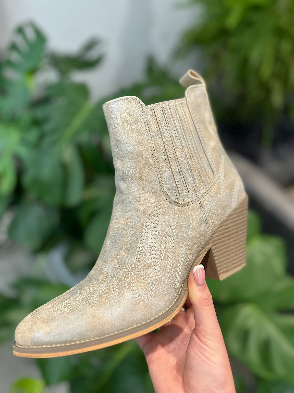 Gold shimmer Embroidered Detail Western Boots