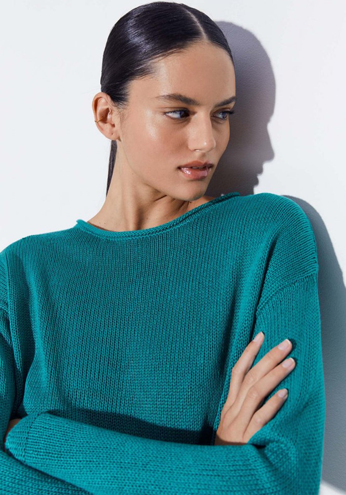 Trim detail knit sweater