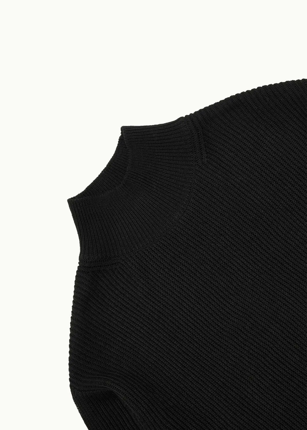 Turtleneck Pullover - Black